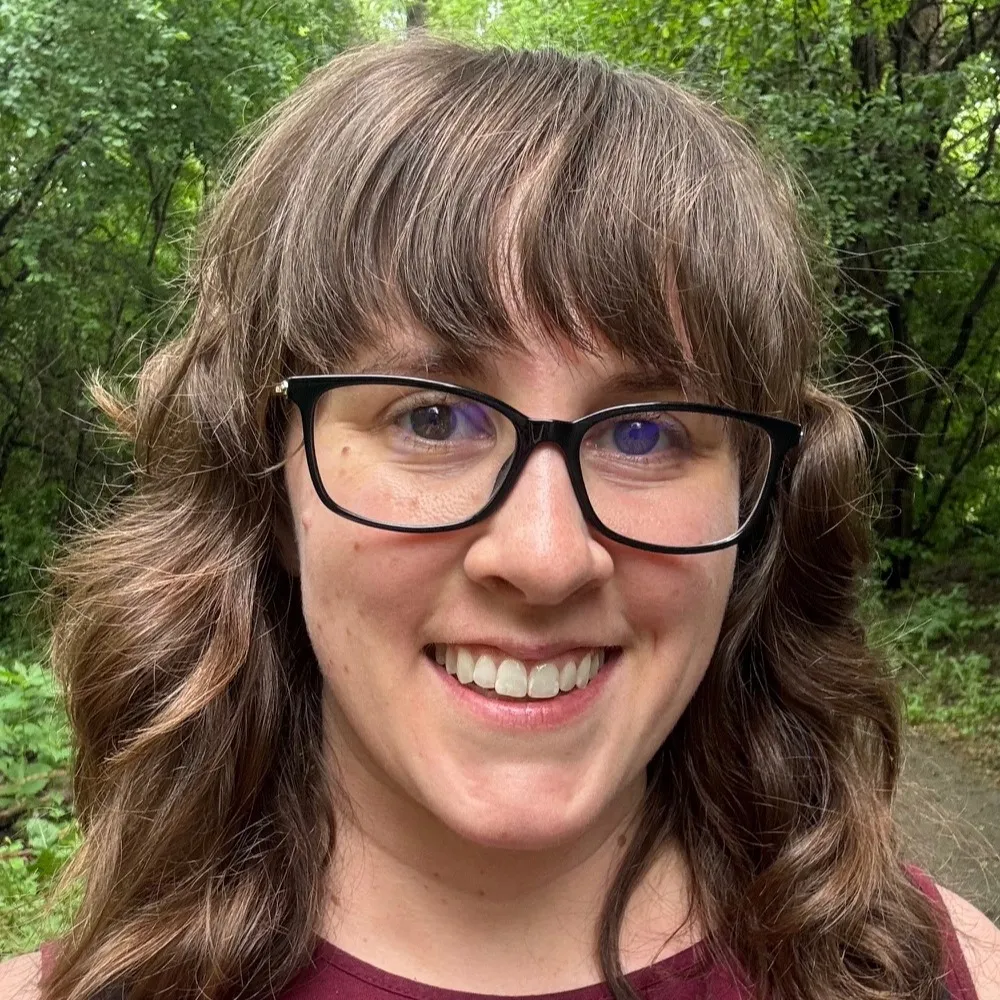Dr. Kelly Kapsar